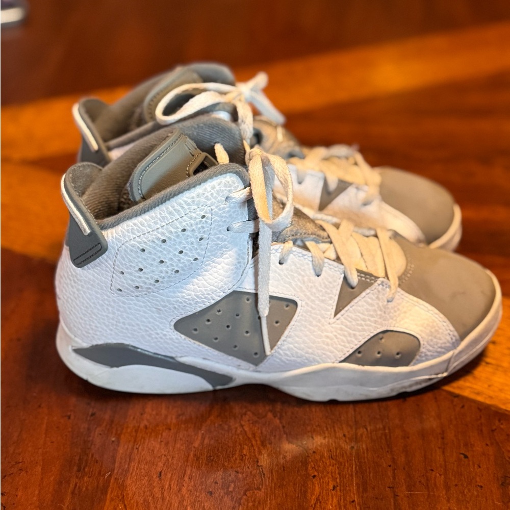 Jordans Youth 3 White and Gray High-Top Sneakers